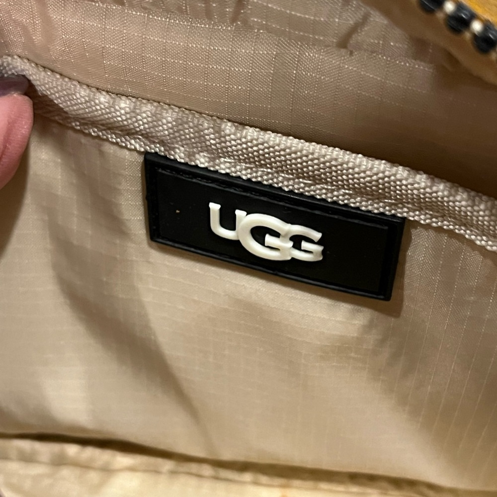 UGG Tan and Cream Shearling Bag Crossbody purse Janey II - Picture 4 of 7